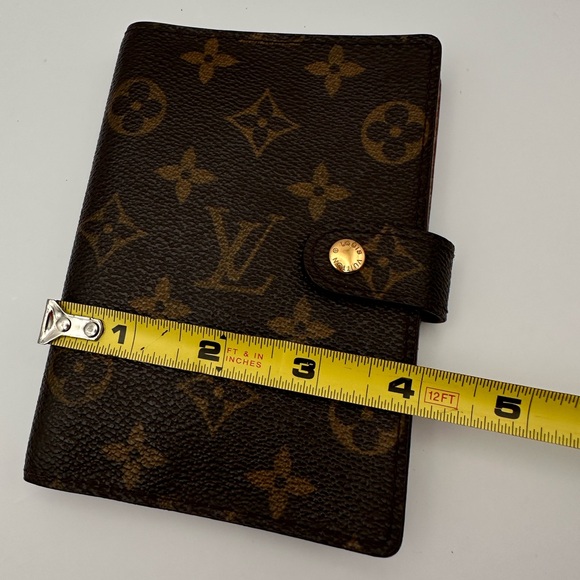 Louis Vuitton monogram agenda - Picture 9 of 10